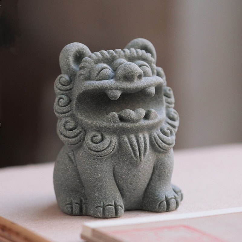 Lion Stationery & Office Supply(Kunshan)Co.Ltd - ペン立て、緑色の砂岩、獅子、麒麟、筆置き、クリエイティブな卓上装飾品、中国書道用具、文房具、ペーパーウェイト。