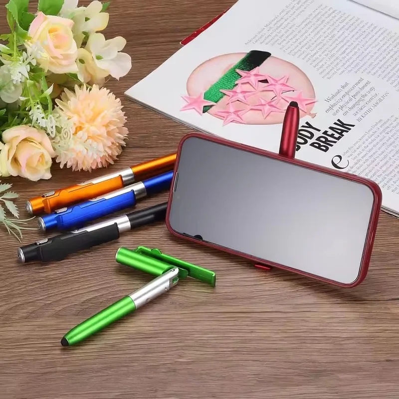 4 in 1 多機能ボールペン LEDライト付き 折りたたみ - Stationery Warehouse のレビューと価格