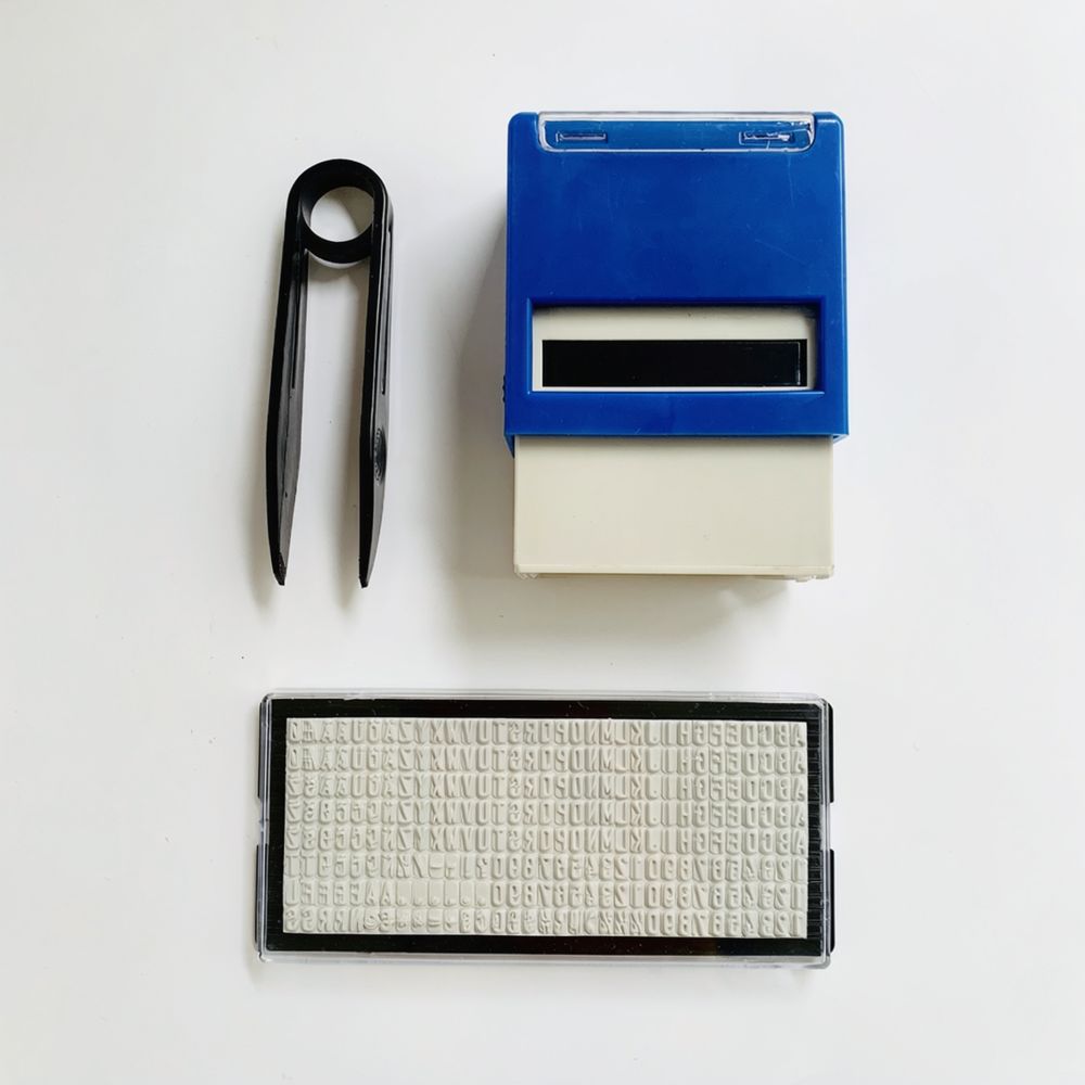 DIYレターキャラクターラバースタンプセット。インク内蔵で、 - Self Inking Stamp のレビューと価格